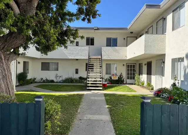 Property at 17542 Jefferson Ln Apt 13, Huntington Beach, CA, 92647, 2 beds, 1 bath, [object Object]