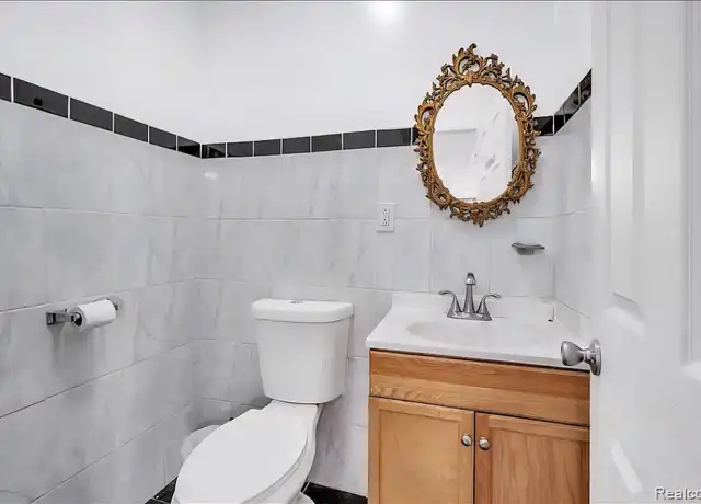 Property at 2078 Belmont St, Hamtramck, MI, 48212, 1 bed, 1 bath, [object Object]