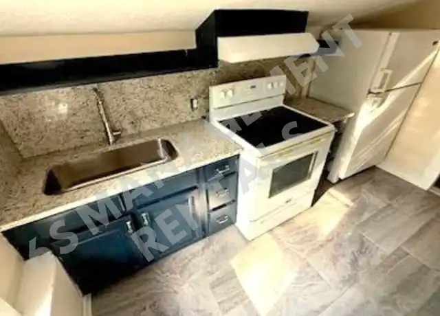Property at 1100 Harrison Ave Unit 2, Kingsport, TN, 37665, 1 bed, 1 bath, [object Object]