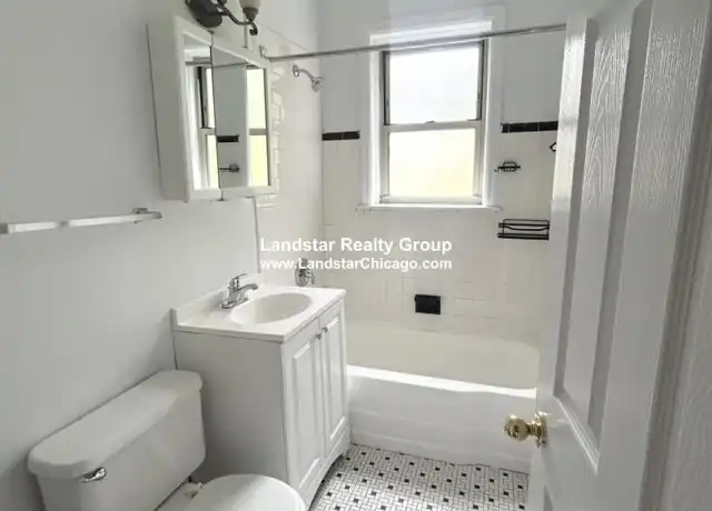 Property at 1916 W Lunt Ave, Chicago, IL, 60626, 1 bed, 1 bath, [object Object]