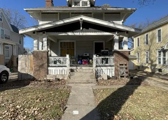 Property at 410 E Monroe St, Bloomington, IL, 61701, 1 bed, 1 bath, [object Object]