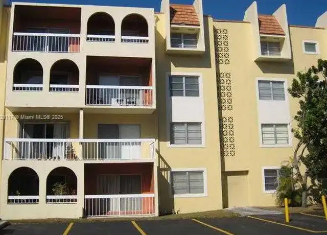 Property at 7865 Camino Real Unit L420, Miami, FL, 33143, 1 bed, 1 bath, [object Object]