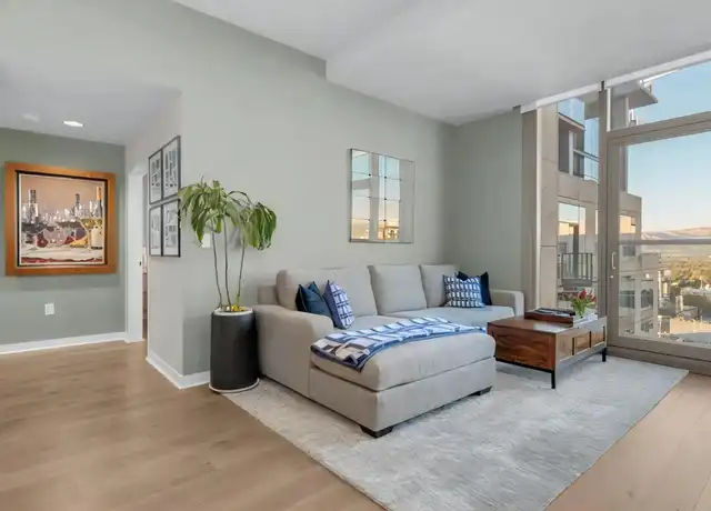 Property at 38 N Almaden Blvd #2008, San Jose, CA, 95110, 1 bed, 1 bath, [object Object]
