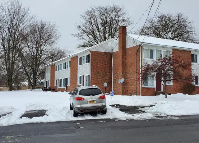 Property at 151 Old Liverpool Rd Unit 5-I, Liverpool, NY, 13088, 3 beds, 1 bath, [object Object]