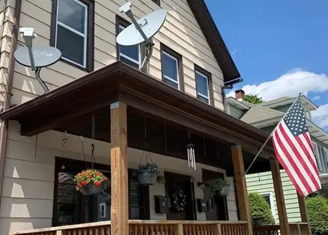 Property at 30 Kingston Ave Unit 2, Port Jervis, NY, 12771, 2 beds, 1 bath, [object Object]