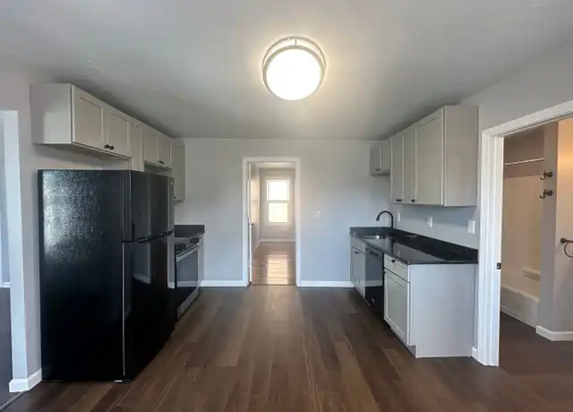 Property at 150 4th St Unit 3F, Leominster, MA, 01453, 2 beds, 1 bath, [object Object]