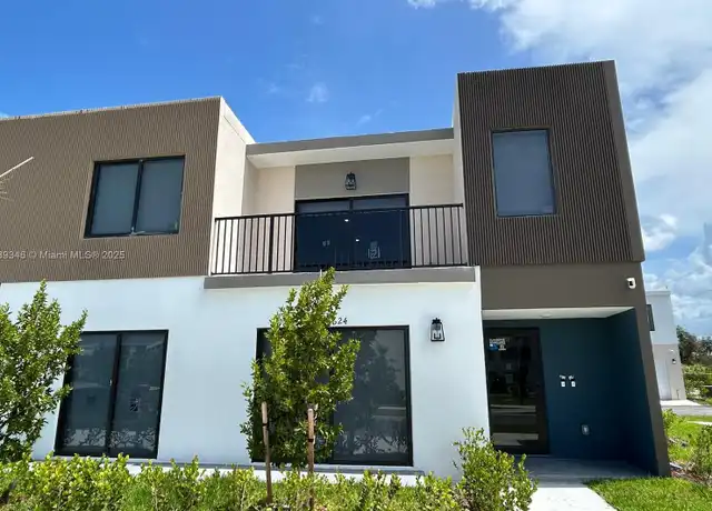 Property at 14624 SW 261st Ter Unit 2, Princeton, FL, 33032, 3 beds, 2 baths, [object Object]