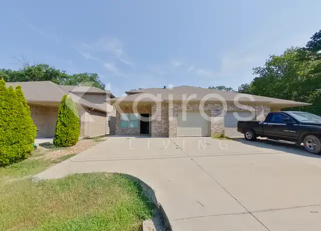 Property at 10100 W 20th St Unit a, Little Rock, AR, 72205, 3 beds, 2.5 baths, [object Object]