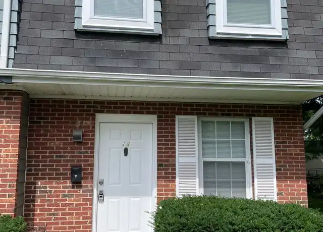 Property at 10 Creston Arms Ct Unit 14 Creston, Belleville, IL, 62226, 2 beds, 1.5 baths, [object Object]