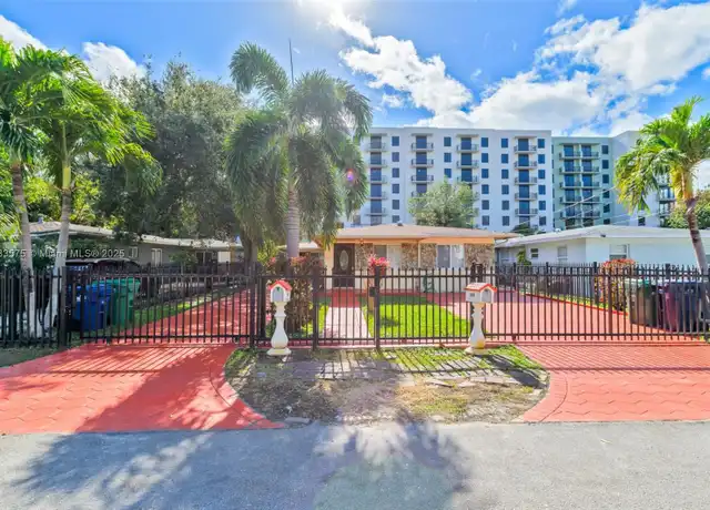 Property at 2532 NE 181st St Unit FRONT, North Miami Beach, FL, 33160, 2 beds, 1 bath, [object Object]