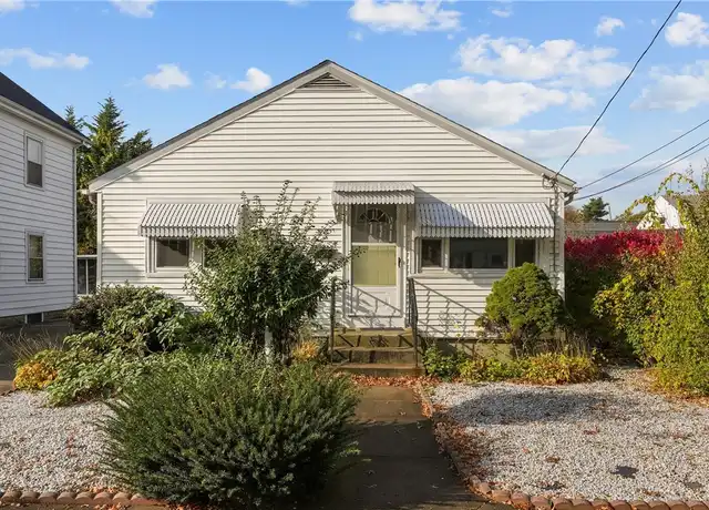 Property at 26 Webb St, Providence, RI, 02908, 2 beds, 1 bath, [object Object]