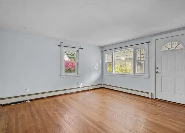Property at 26 Webb St, Providence, RI, 02908, 2 beds, 1 bath, [object Object]