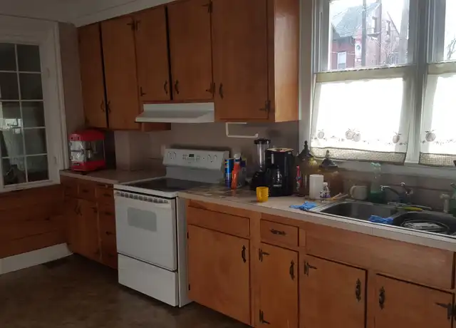 Property at 404 N 10th St, Lebanon, PA, 17046, 3 beds, 1 bath, [object Object]