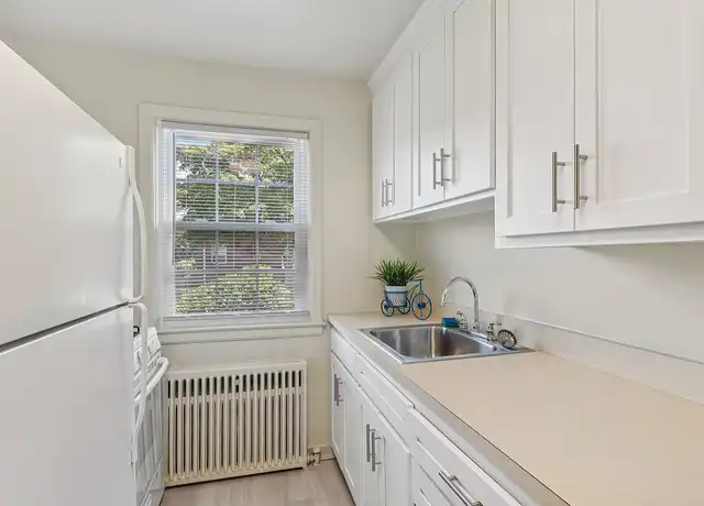 Property at Greenwood Village Apartments - 114 Washington Ct, Hamilton Township, NJ, 08629, 1 bed, 1 bath, [object Object]