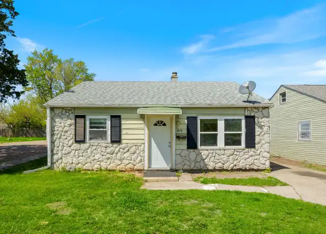 Property at 916 5th Ave, Aurora, IL, 60505, 3 beds, 1 bath, [object Object]
