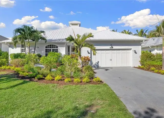 Property at 1900 Sandpiper St, Naples, FL, 34102, 3 beds, 2.5 baths, [object Object]