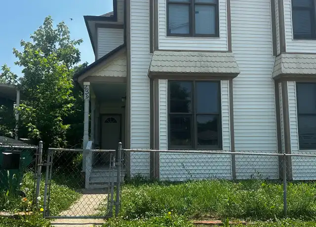 Property at 1029 S 15th St, Saint Joseph, MO, 64503, 1 bed, 1.5 baths, [object Object]