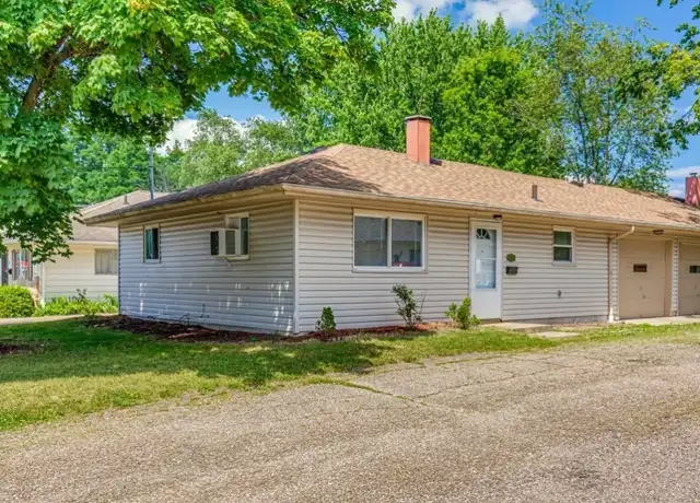Property at 3221 8th St, Cuyahoga Falls, OH, 44221, 2 beds, 1 bath, [object Object]
