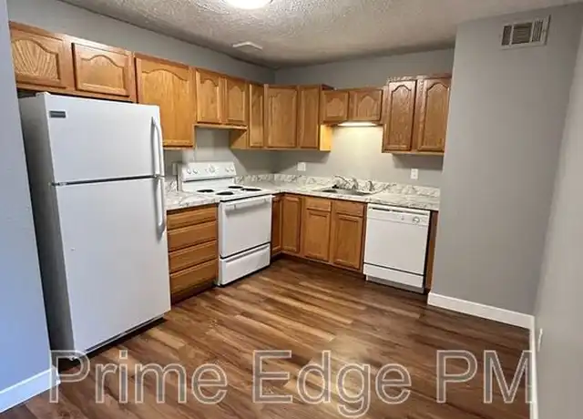 Property at 2220 C St Unit 7, Lincoln, NE, 68502, 2 beds, 1 bath, [object Object]