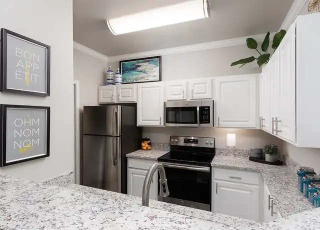 Property at Creekside 121 Apartments - 3620 Huffines Blvd, Carrollton, TX, 75010, 1-3 bed, 1-2 bath, [object Object]