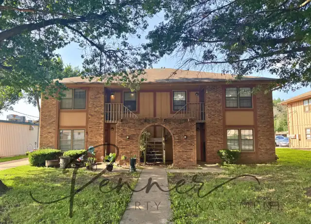 Property at 103 SW 20th St Unit C, Oak Grove, MO, 64075, 2 beds, 1 bath, [object Object]
