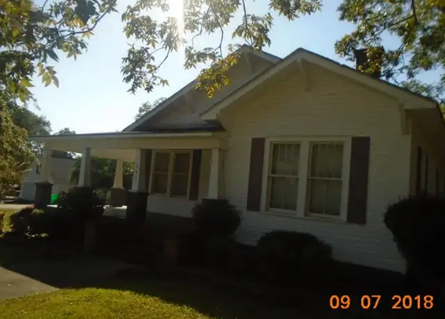 Property at 241 W Agency St, Roberta, GA, 31078, 4 beds, 2 baths, [object Object]