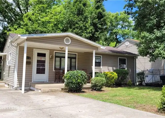 Property at 1104 Logan St, Greensboro, NC, 27406, 3 beds, 1 bath, [object Object]
