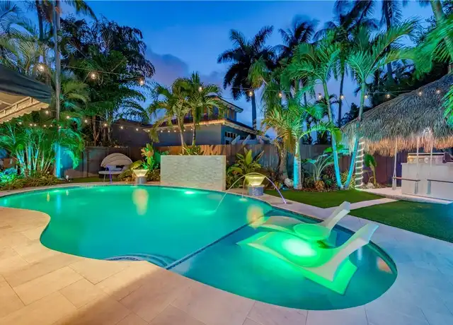 Property at 417 NE 15th Ave, Fort Lauderdale, FL, 33301, 5 beds, 4 baths, [object Object]