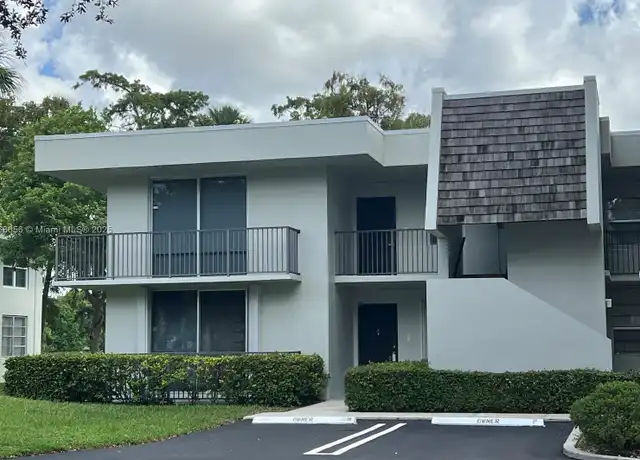 Property at 4009 N Cypress Dr #106, Pompano Beach, FL, 33069, 3 beds, 3 baths, [object Object]