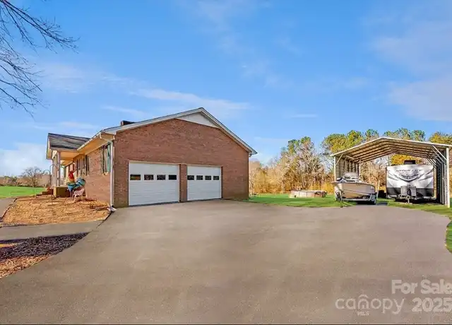 Property at 121 Putnam Lake Rd, Kings Mountain, NC, 28086, 3 beds, 2.5 baths, [object Object]