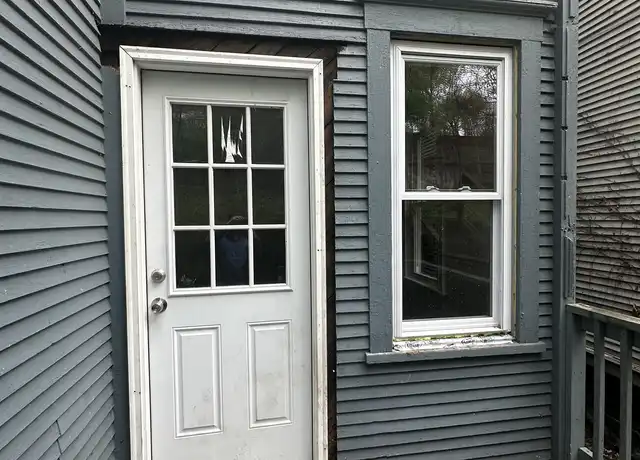Property at 325 Cedar Ave, Scranton, PA, 18505, 1 bed, 1 bath, [object Object]