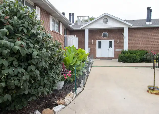 Property at 202 W Ash St Unit 101, Columbia, MO, 65203, 3 beds, 2 baths, [object Object]