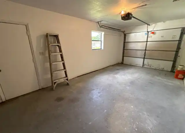 Property at 6204 W Pinedale Cir, Crystal River, FL, 34429, 3 beds, 2 baths, [object Object]