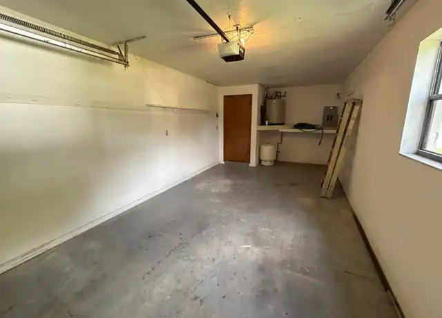 Property at 6204 W Pinedale Cir, Crystal River, FL, 34429, 3 beds, 2 baths, [object Object]