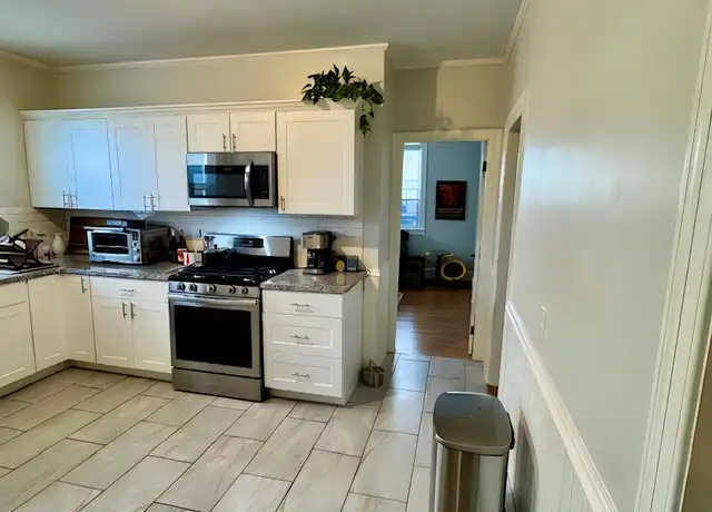 Property at 36 E Transit St Unit 1, Providence, RI, 02906, 2 beds, 1 bath, [object Object]