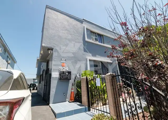 Property at 304 N Market St Unit 2, Inglewood, CA, 90302, 2 beds, 1 bath, [object Object]