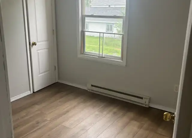 Property at 1909 N 19th St, Superior, WI, 54880, 1 bed, 1 bath, [object Object]
