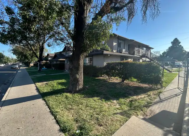 Property at 816 Sutter Ave Unit C, Modesto, CA, 95351, 3 beds, 1.5 baths, [object Object]