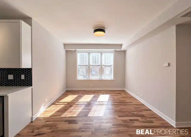 Property at 656 W Wrightwood Ave Unit 200 (S), Chicago, IL, 60614, 0 beds, 1 bath, [object Object]