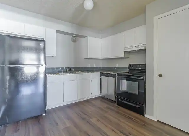 Property at 3511 N Nesbitt Ave Unit H, Oklahoma City, OK, 73112, 2 beds, 1 bath, [object Object]