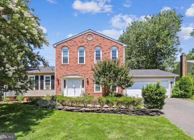 Property at 8003 Log Cabin Ct, Springfield, VA, 22153, 5 beds, 2.5 baths, [object Object]