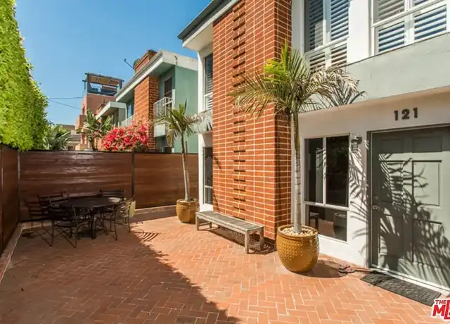 Property at 121 Hurricane St, Marina del Rey, CA, 90292, 3 beds, 2 baths, [object Object]