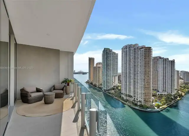 Property at 300 Biscayne Boulevard Way Unit 2007W, Miami, FL, 33131, 3 beds, 3.5 baths, [object Object]