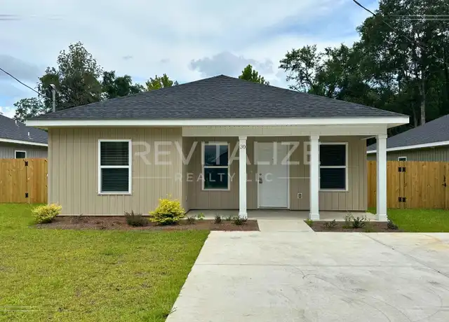 Property at 30 E Everett Ave, Saraland, AL, 36571, 4 beds, 2 baths, [object Object]