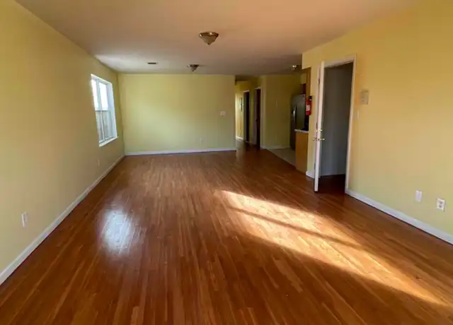 Property at 275 Ridgewood Ave Unit 2, Newark, NJ, 07112, 3 beds, 2 baths, [object Object]