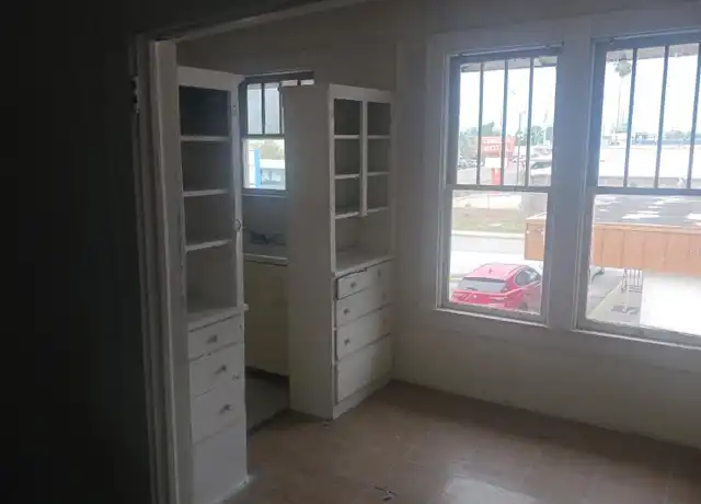 Property at 720 6th St NW Unit 4, Winter Haven, FL, 33881, 2 beds, 1 bath, [object Object]