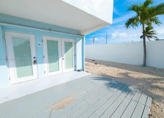 Property at 74560 Overseas Hwy Unit 7, Islamorada, FL, 33036, 1 bed, 1 bath, [object Object]