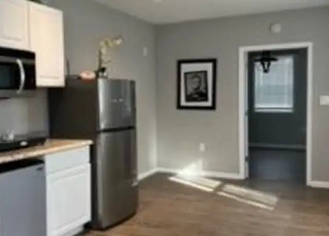 Property at 211 S Washington St Unit B, Gettysburg, PA, 17325, 1 bed, 1 bath, [object Object]