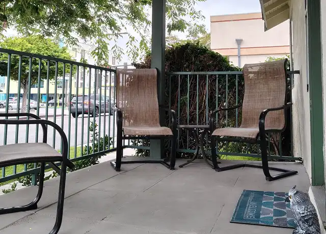 Property at 310 S Pacific Ave, Glendale, CA, 91204, 2 beds, 1 bath, [object Object]