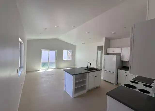 Property at 2812 American Ave, Sacramento, CA, 95833, 3 beds, 1 bath, [object Object]
